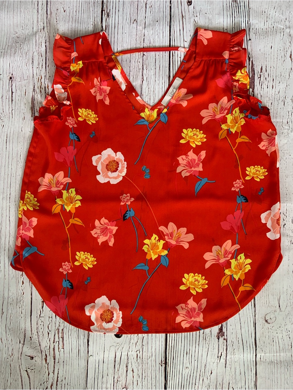 Loft Floral Red Sleeveless V-Neck Women's Top
Size Small - Picture 10 of 10